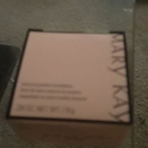 MARY KAY MINERAL POWDER FOUNDATION